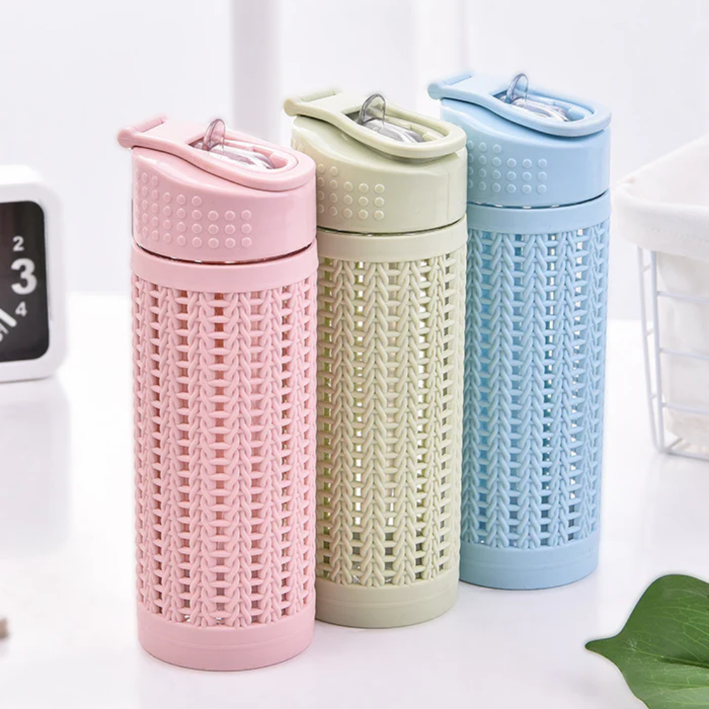 Designer Hard Plastic Water Bottle with Straw & Carry Loop 600ml