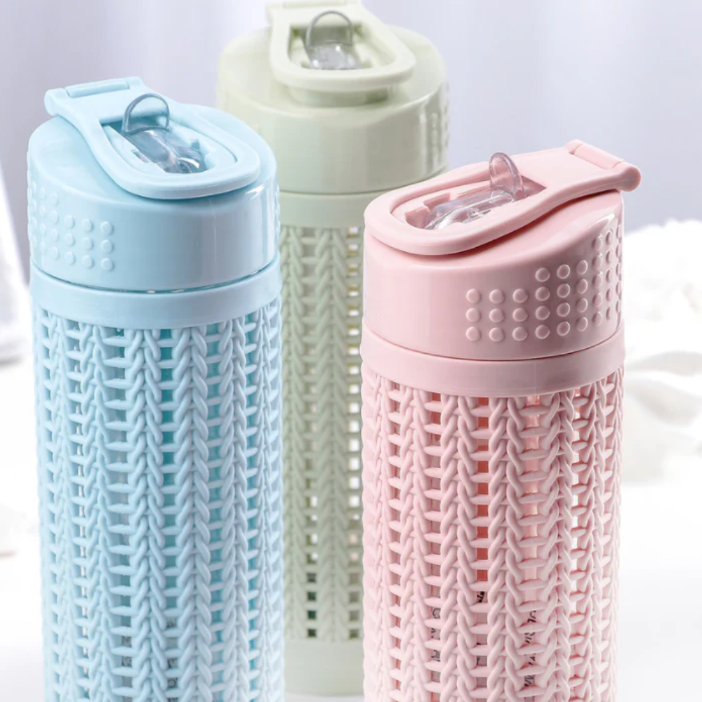 Designer Hard Plastic Water Bottle with Straw & Carry Loop 600ml